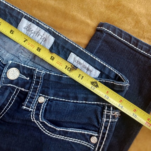 Daytrip Lynx Skinny Jean-Size 26S - Picture 14 of 15